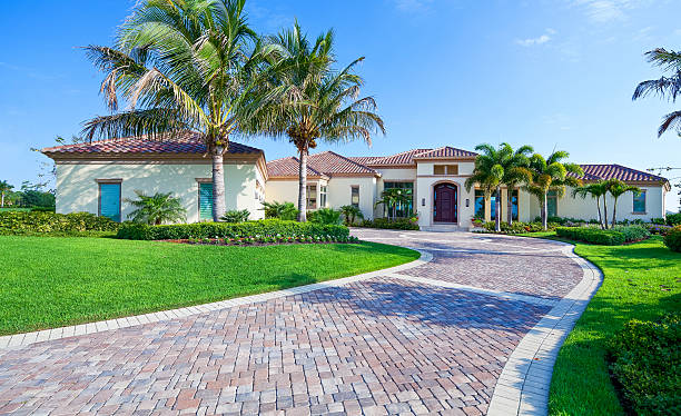 Best Professional Driveway Pavers  in Terre Du Lac, MO